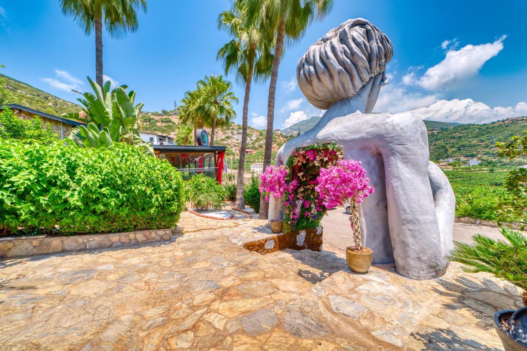 Illusion Beach & Clubhotel - Adults Only Alanya Exteriör bild