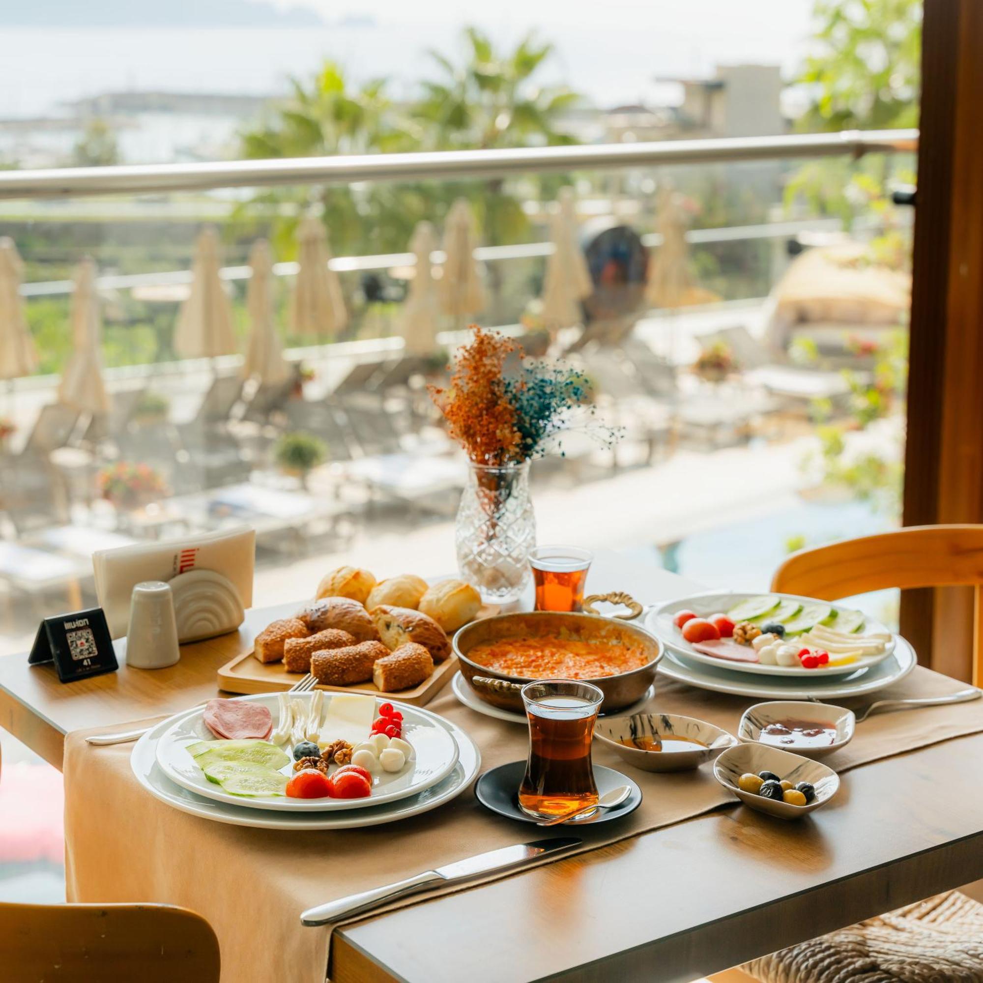 Illusion Beach & Clubhotel - Adults Only Alanya Exteriör bild